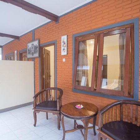 Monka House Hotel Ubud Buitenkant foto