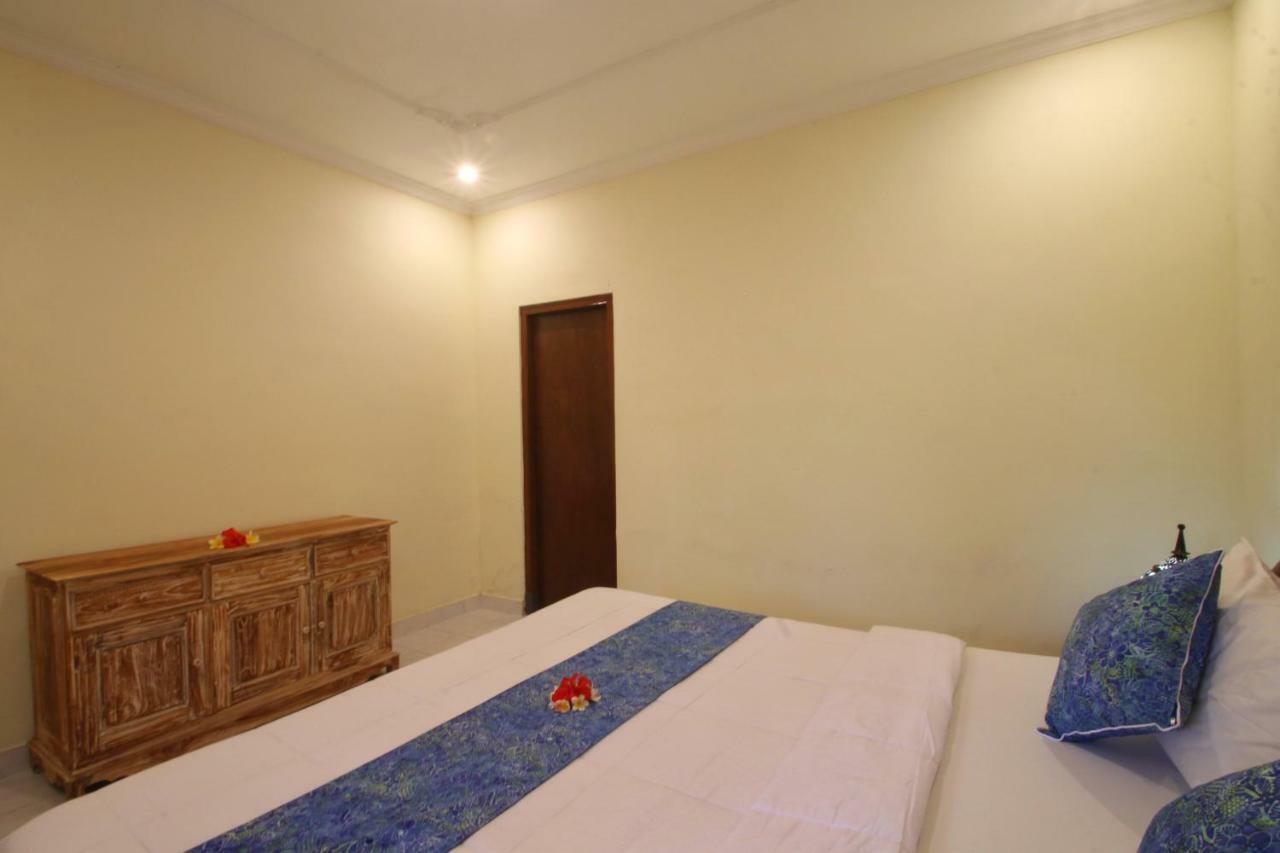 Monka House Hotel Ubud Buitenkant foto