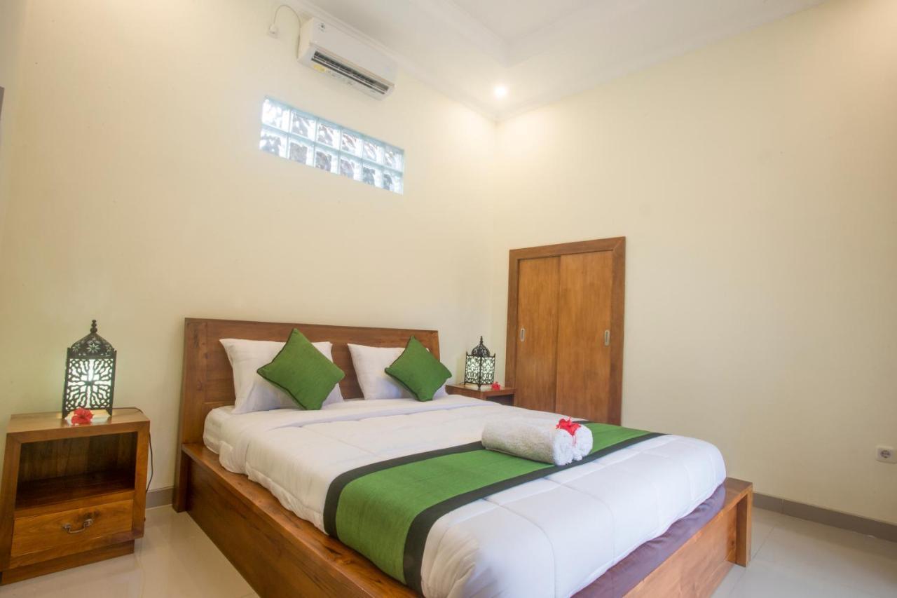 Monka House Hotel Ubud Buitenkant foto